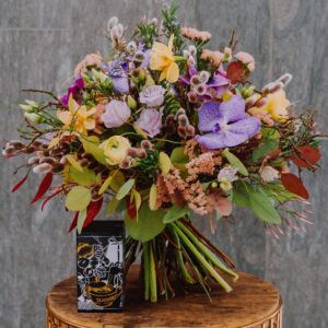 «Lovely Spring» aus Meisterhand mit Minor Split in trendiger Geschenkbox